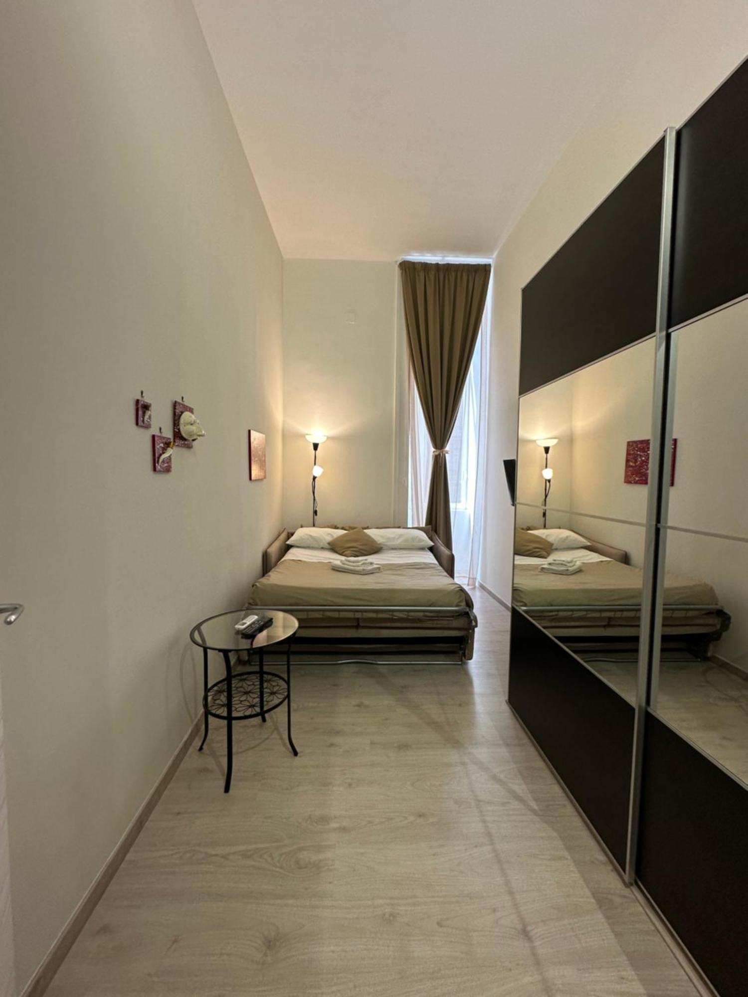 Stay Soft Apartment - Centro Storico Napoli Εξωτερικό φωτογραφία